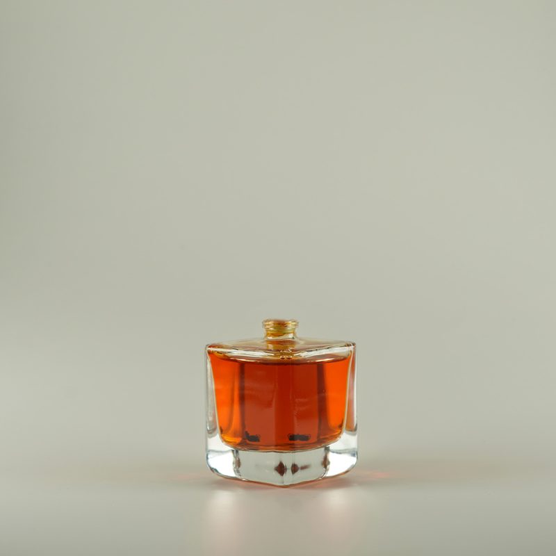 شیشه عطر 50 میلی لیتر کوبوژ کوتاه کد 128700017002