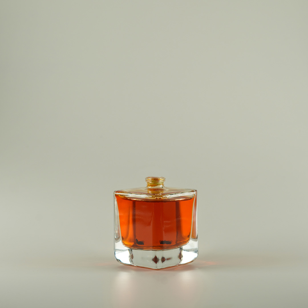 شیشه عطر 50 میلی لیتر کوبوژ کوتاه کد 128700017002